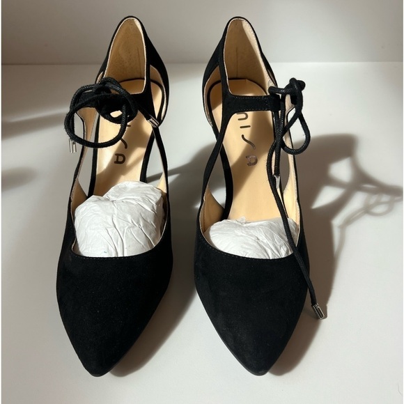 Unisa Suede Heels. Like New Condition. Size 8.5. Excellent Condition. - Picture 4 of 6